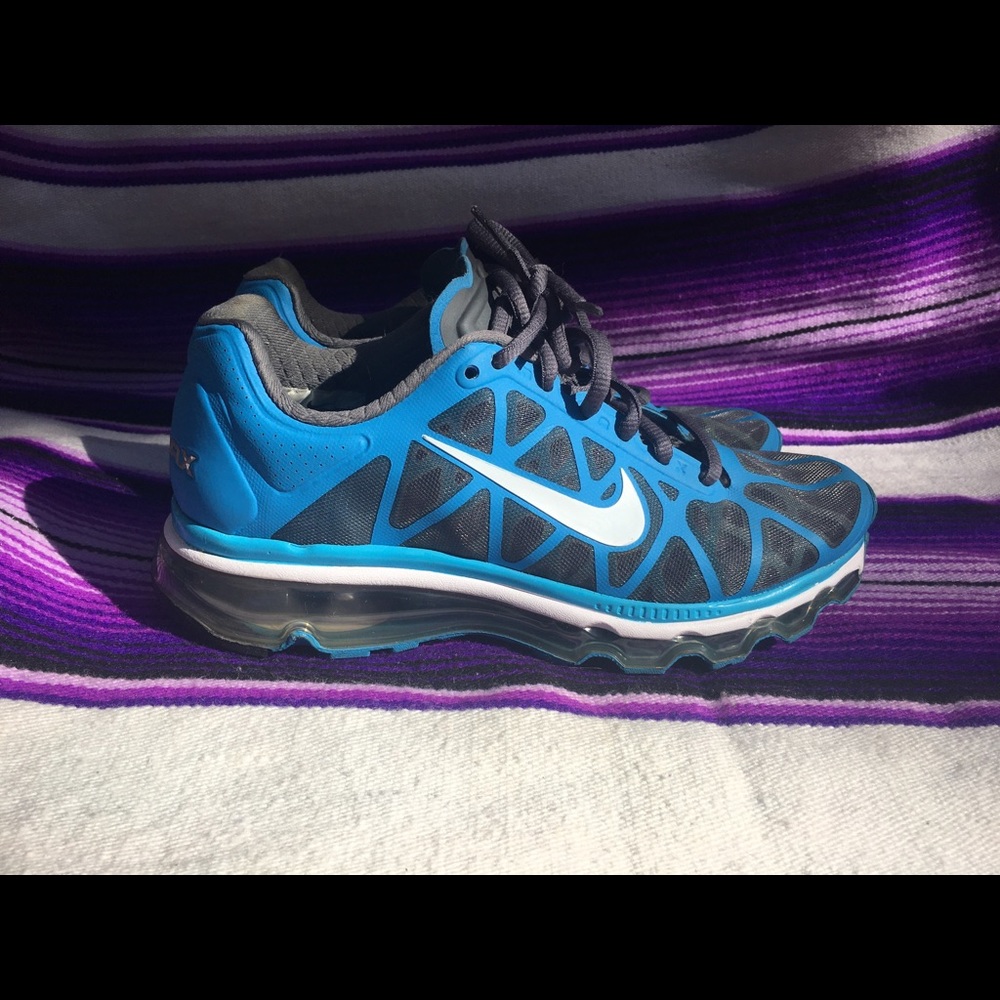 Women's Nike Air Max 2011 🏃🏻‍♀️